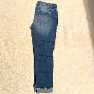 Women’s distressed jean